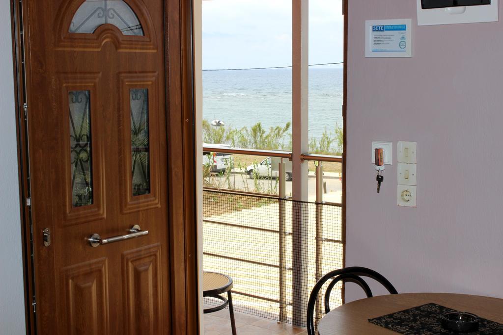 Апартаменти Seaview Айос-Георгіос Екстер'єр фото